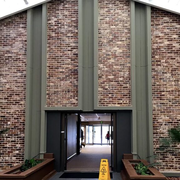 PortStone Gallery Image - The Look of Full Brick Without the Weight